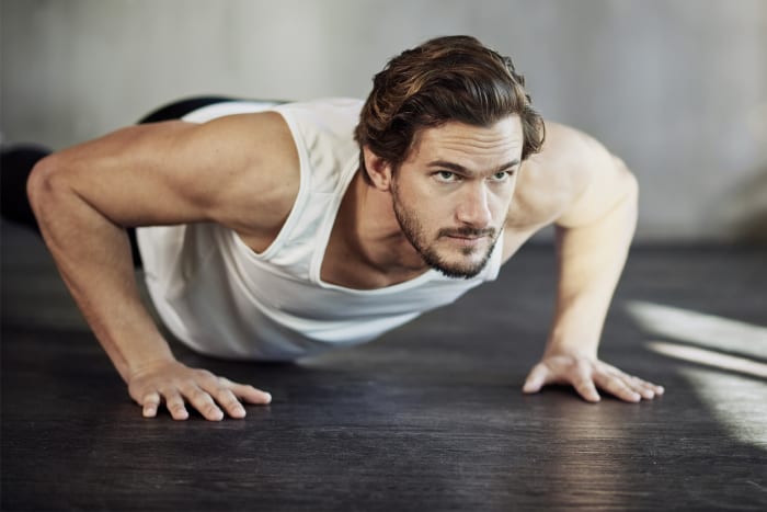 The Ultimate 15 Minute Bodyweight Workout For Busy Guys Men S Journal