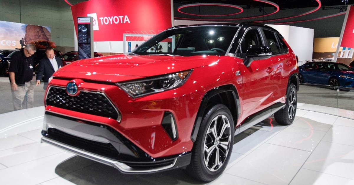 Toyota Recalls Nearly Two Million Rav4 Vehicles Men's Journal