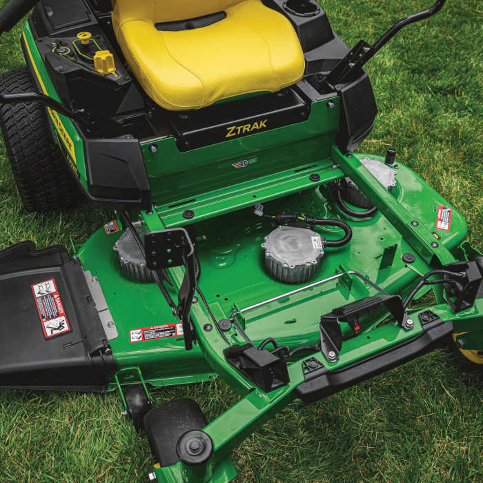 Review: John Deere's Z370R Electric ZTrak Riding Lawn Mower - Men's ...