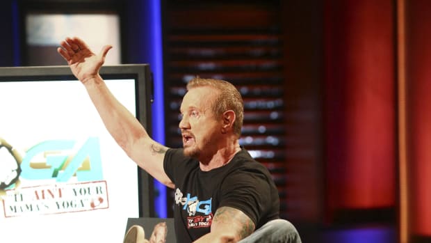 DDP Yoga Is Rising in Popularity, But Does It Deliver? - Diamond Dallas Page  Yoga