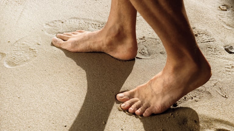 10 Facts About Human Feet That Made Our Toes Curl