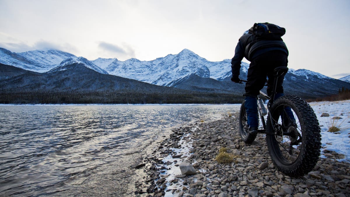 First Look: Powerful Pedaling With Defiant 'Fat Electric' Bike