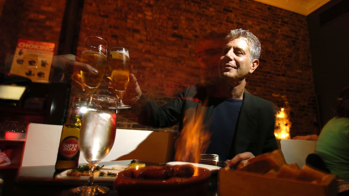 When is it ok to drink whisky with ice? Anthony Bourdain reveals his golden  rule, The Independent