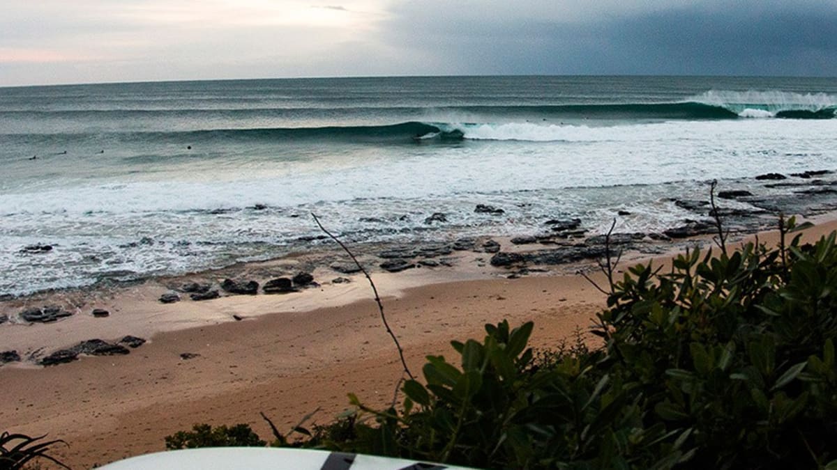 MASSIVE Swell Hits J-Bay (Jeffrey's Bay) in South Africa - Photos