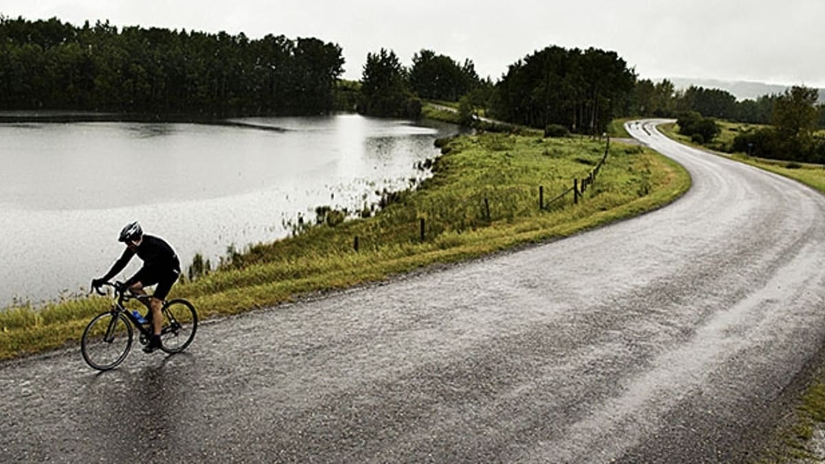 The Best Rain Gear and Clothing for Cycling - Men's Journal