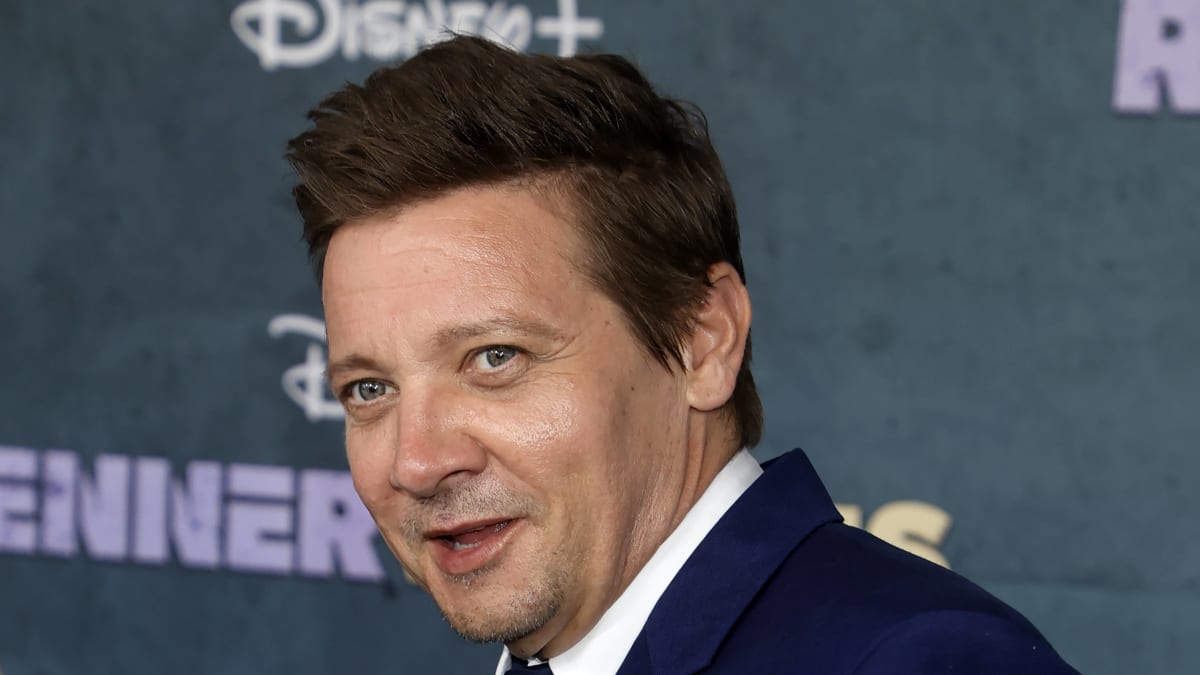 Actor #JeremyRenner is celebrating a new milestone in his recovery