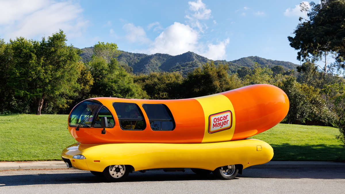 oscar-mayer-wienermobile-visuals.jpg