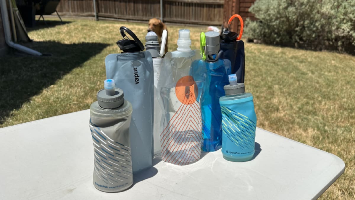 8 Best Ultralight Water Bottles & Containers for Backpacking