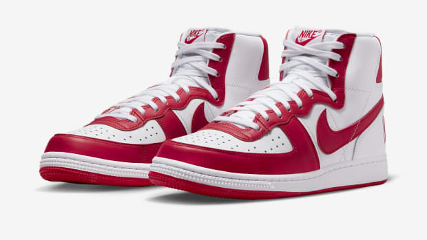 Red nike high cheap top shoes