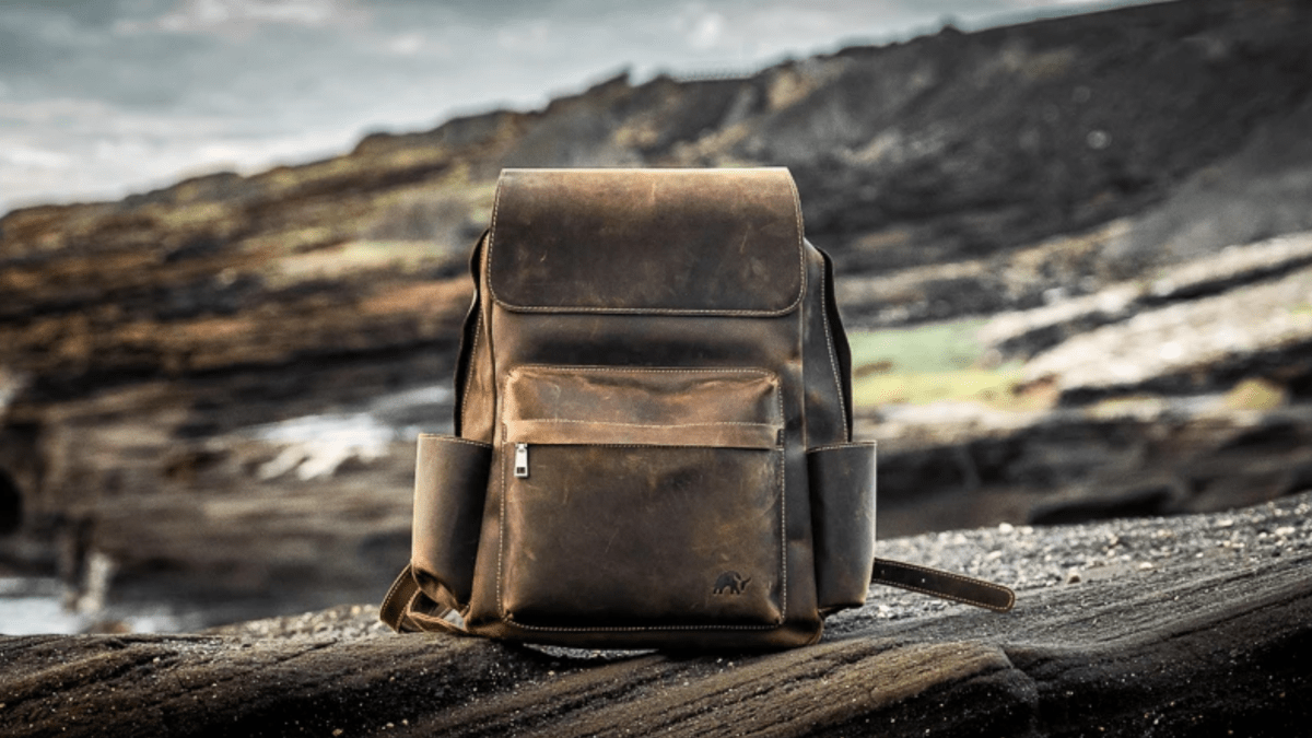 Atlas minimalist outlet backpack