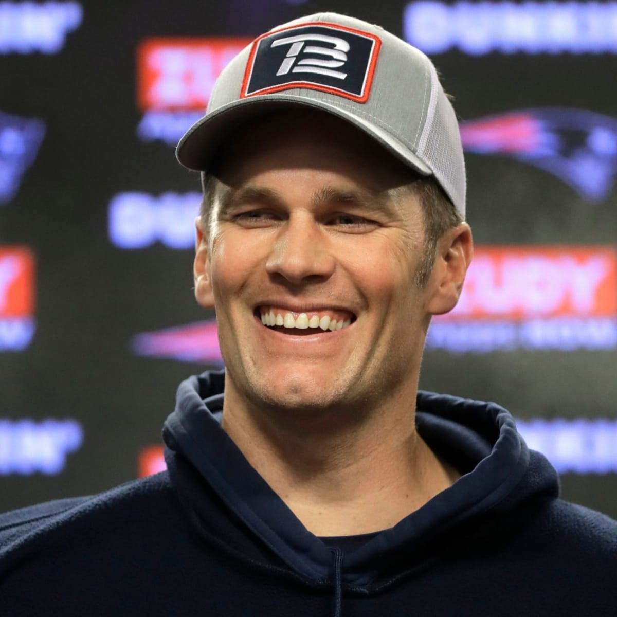 Tom Brady makes Tampa Bay Buccaneers signing official on Instagram:  'Excited, humble and hungry' 