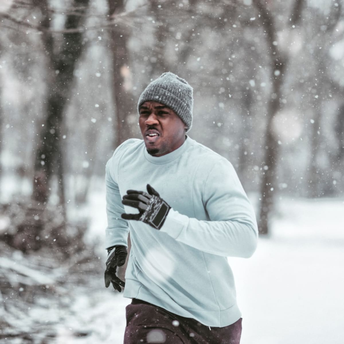 7 Tips for Winter Running to Go Strong Until Spring - Men's Journal