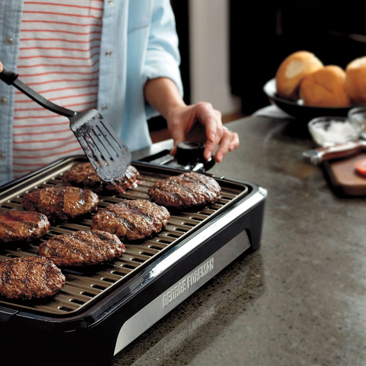 Ending today! This best-selling smokeless indoor grill is on super