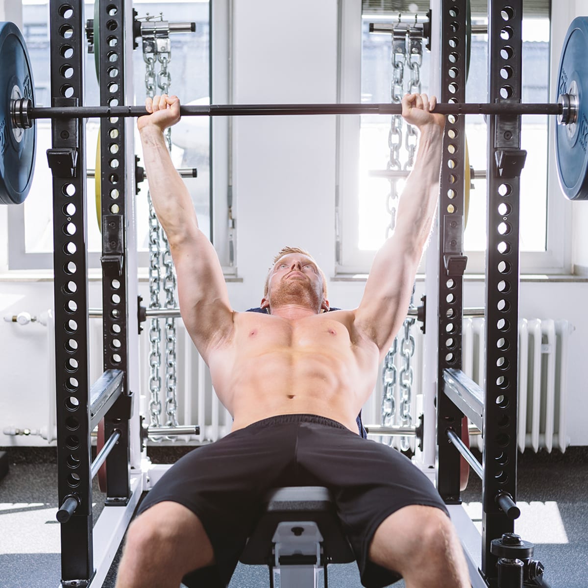 Incline Smith Machine Press: My New Favorite Chest Exercise