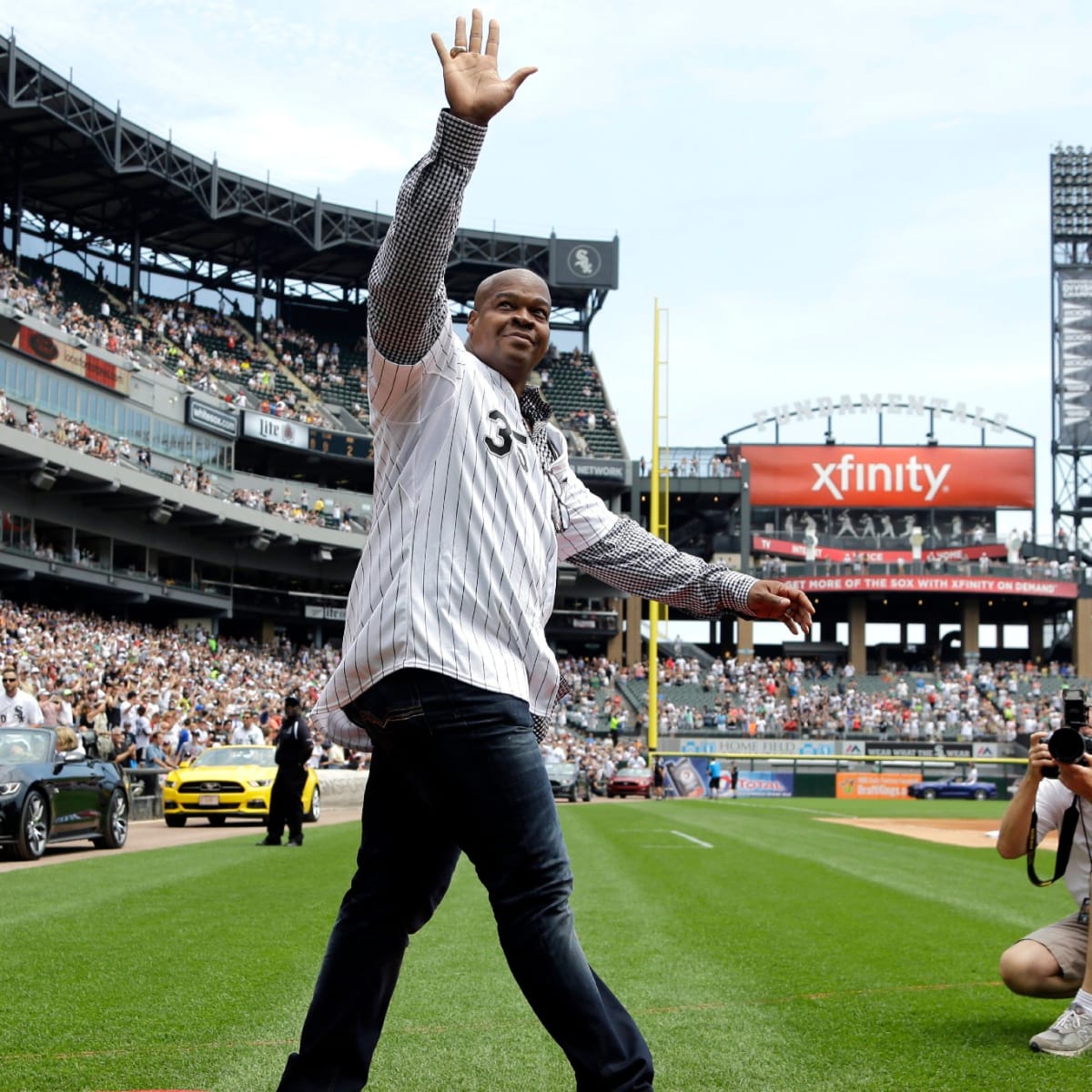 Frank Thomas on X: 2019 has been an incredible year!! Thank you all for  making it so special. Happy New Year, everyone!! #MVP #ECODERM #NUGENIX  #FOXSPORTS #GUARANTEEDRATE #2020 #NYE  / X