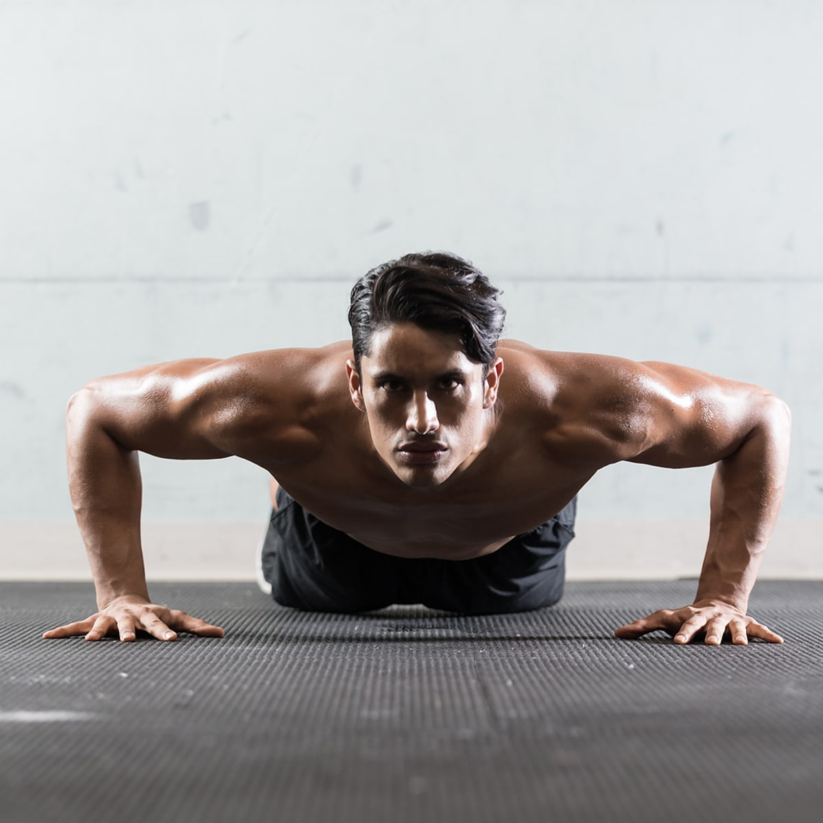 5 Things You Need to Know About the 22 Pushup Challenge - Men's Journal