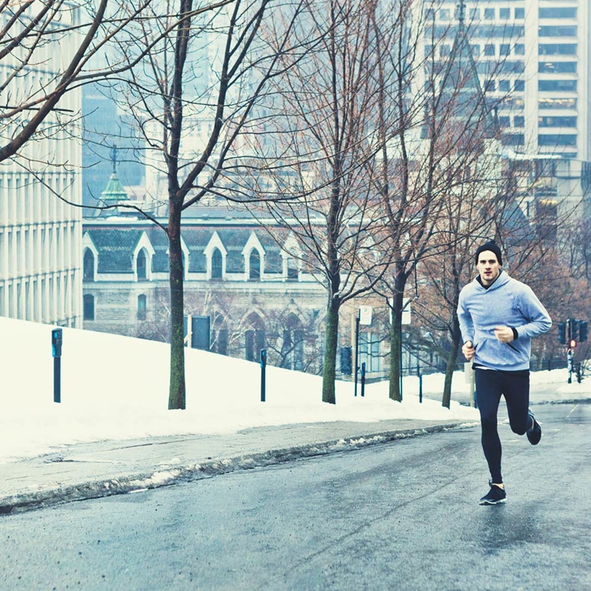 11 winter running gear essentials - Men's Journal