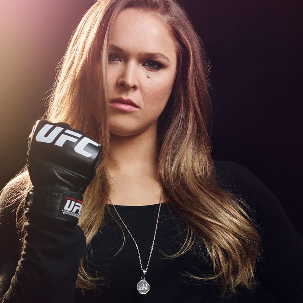 1200px x 1200px - The Hottest (and Deadliest) UFC Female Fighters of All Time - Men's Journal