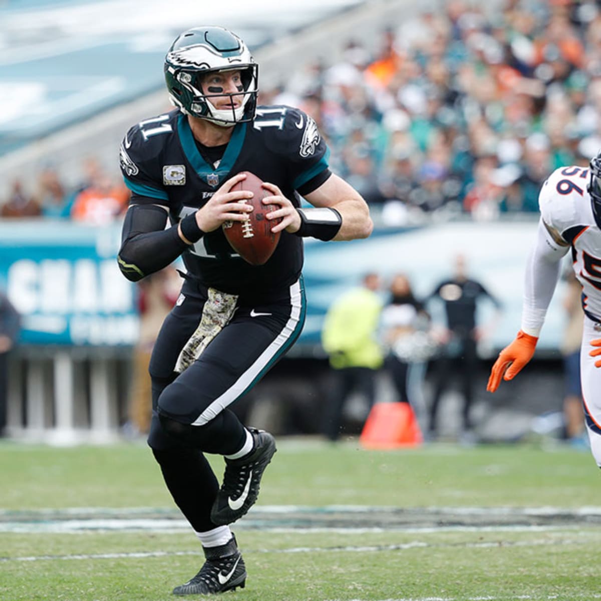 Eagles wonder 'what if?' after Carson Wentz knocked out with injury – The  Denver Post