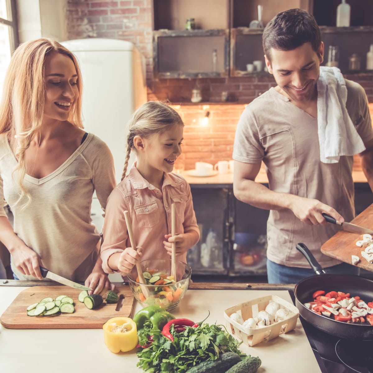 5 Of The Best Divided Pans For Quick Cooking And Cleaning