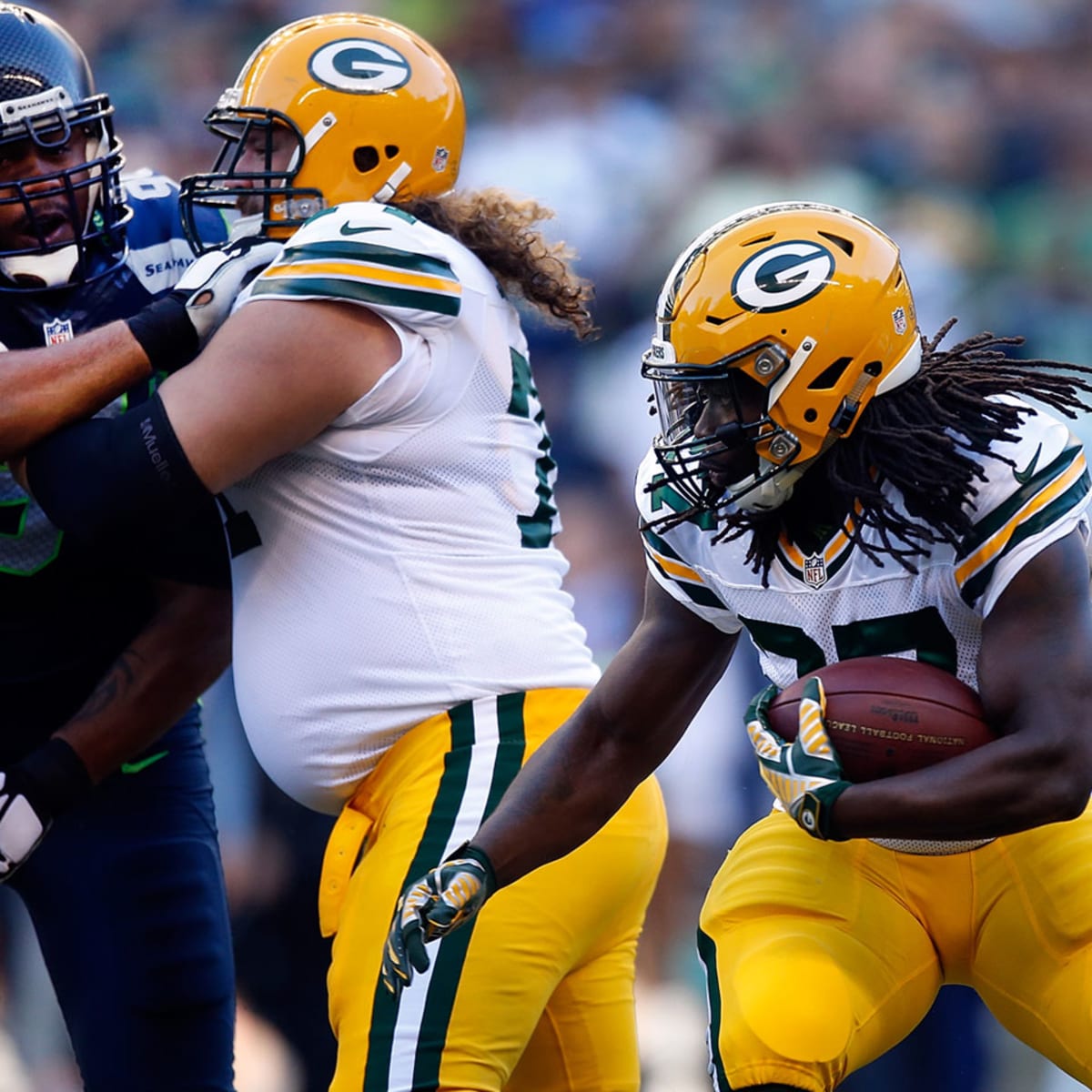 Eddie Lacy says he's not fat and not all RBs look like Adrian