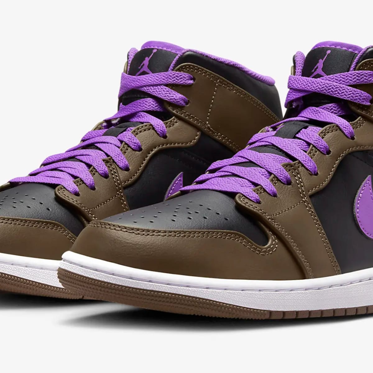 Air Jordan 1 Mids Have a New Colorway for Your Collection - Men's