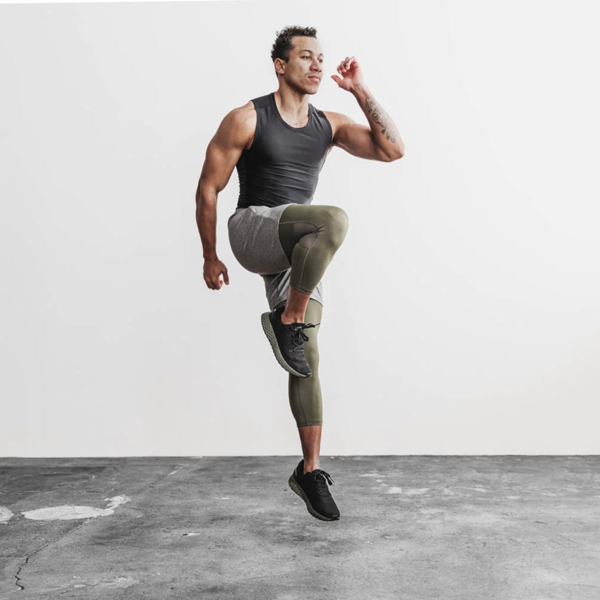 Mens Compression Thermal Running Leggings For Gym, Crossfit, Running,  Jogging Thermal Gymwear Style X0824 From Fashion_official01, $10.34 |  DHgate.Com