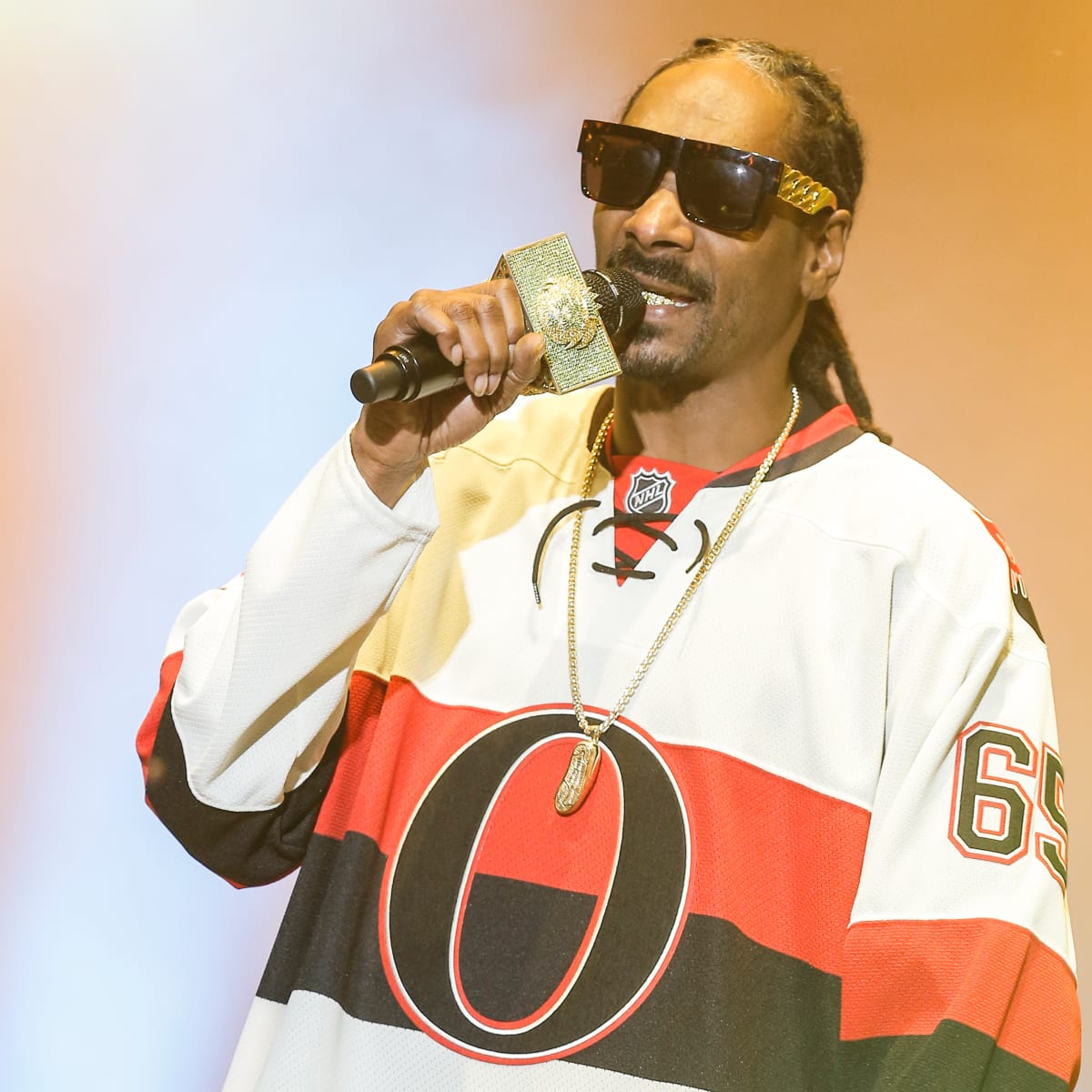 Snoop Dogg Joins Neko Sparks' Group Bidding for Senators Ownership, News,  Scores, Highlights, Stats, and Rumors