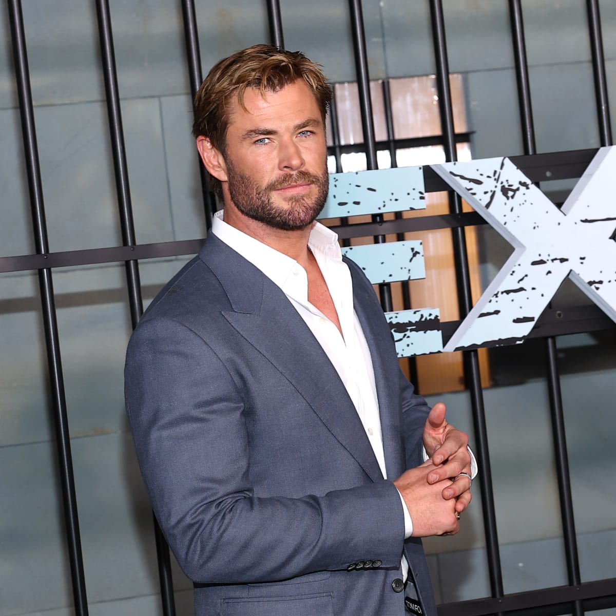 Chris Hemsworth on Altering His Lifestyle After Learning of Alzheimer's  Risk - Men's Journal