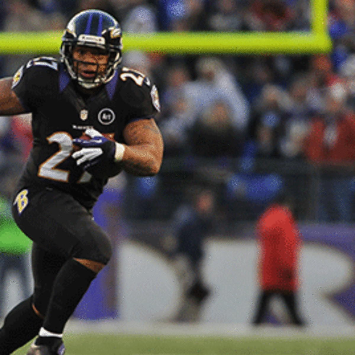 Raven Reach Long-Term Deal With Ray Rice