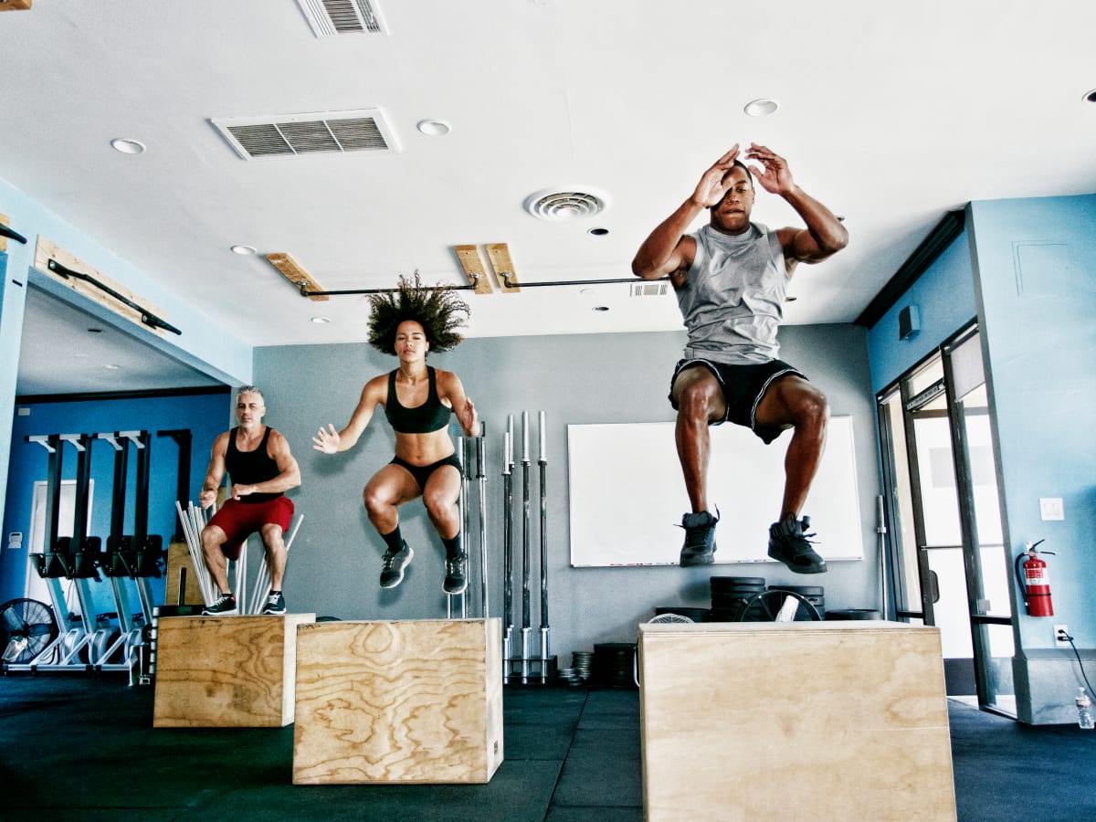 How to Do a Box Jump and Exercise Tips to Help You Prepare