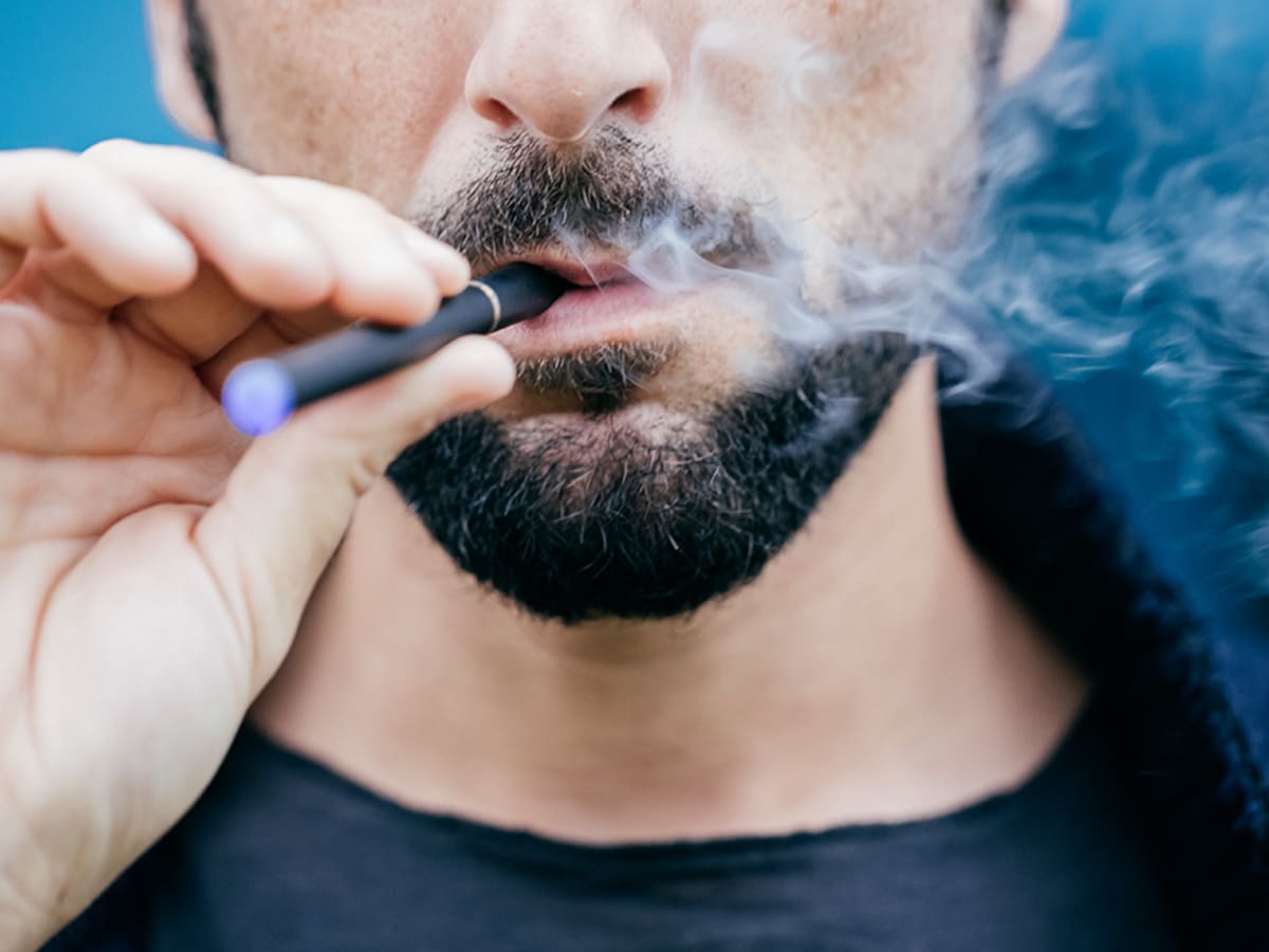 What Does Vaping Do to Your Body? Heres 8 Things Mens Journal