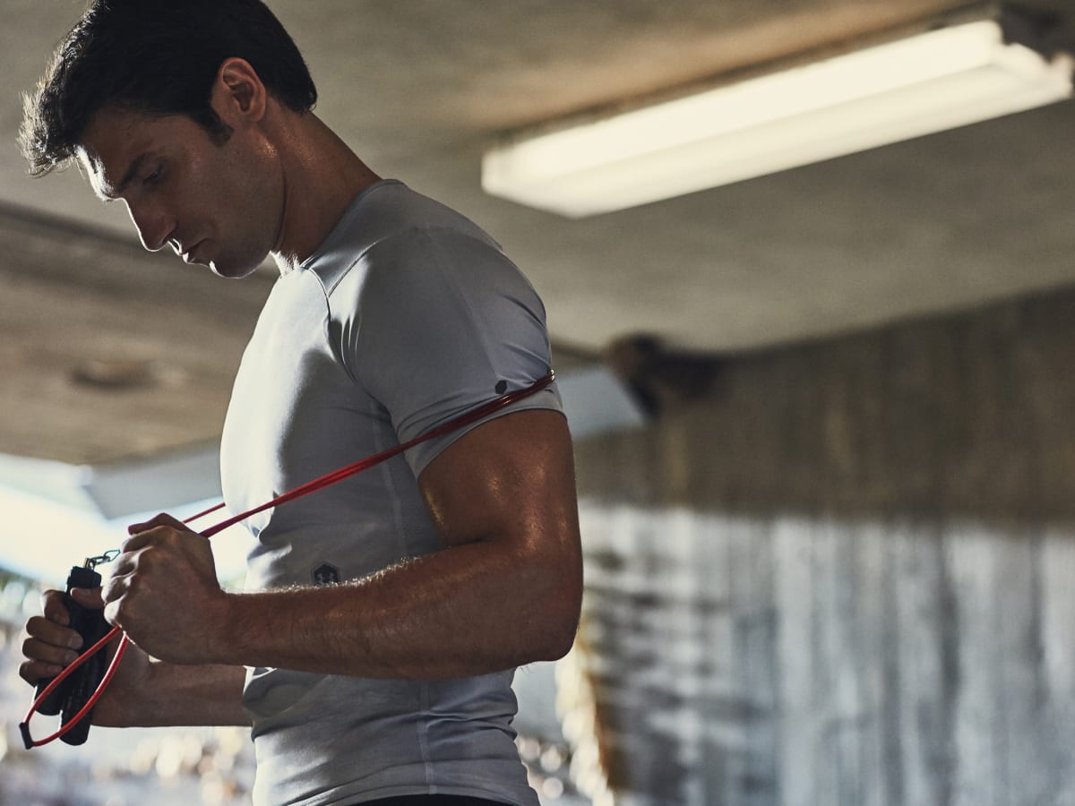 7 Awesome Father's Day Gifts for the Active Dad from Under Armour - Men's  Journal