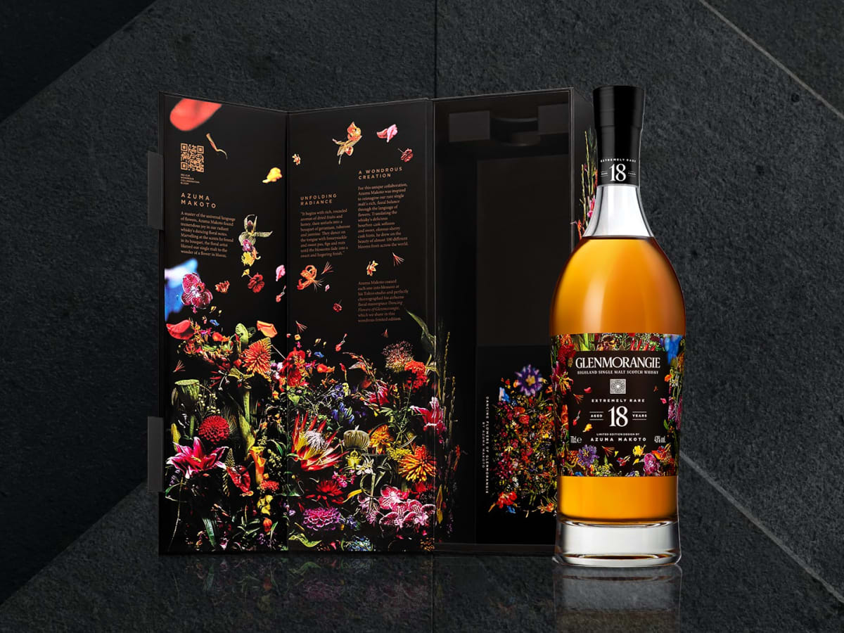 GLENMORANGIE  A limited number of gift boxes with the motif of