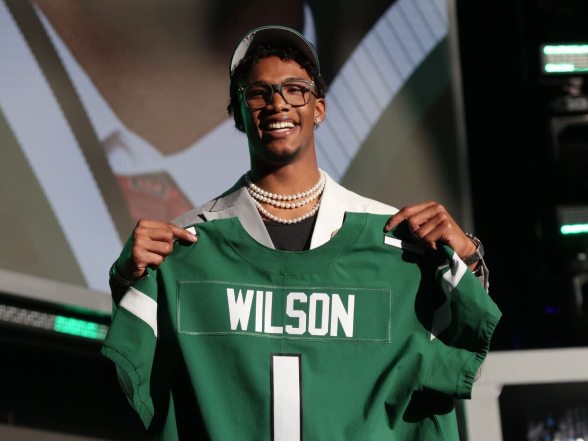 New York Jets First-Round Draft Pick Garrett Wilson Is Ready to Work -  Men's Journal