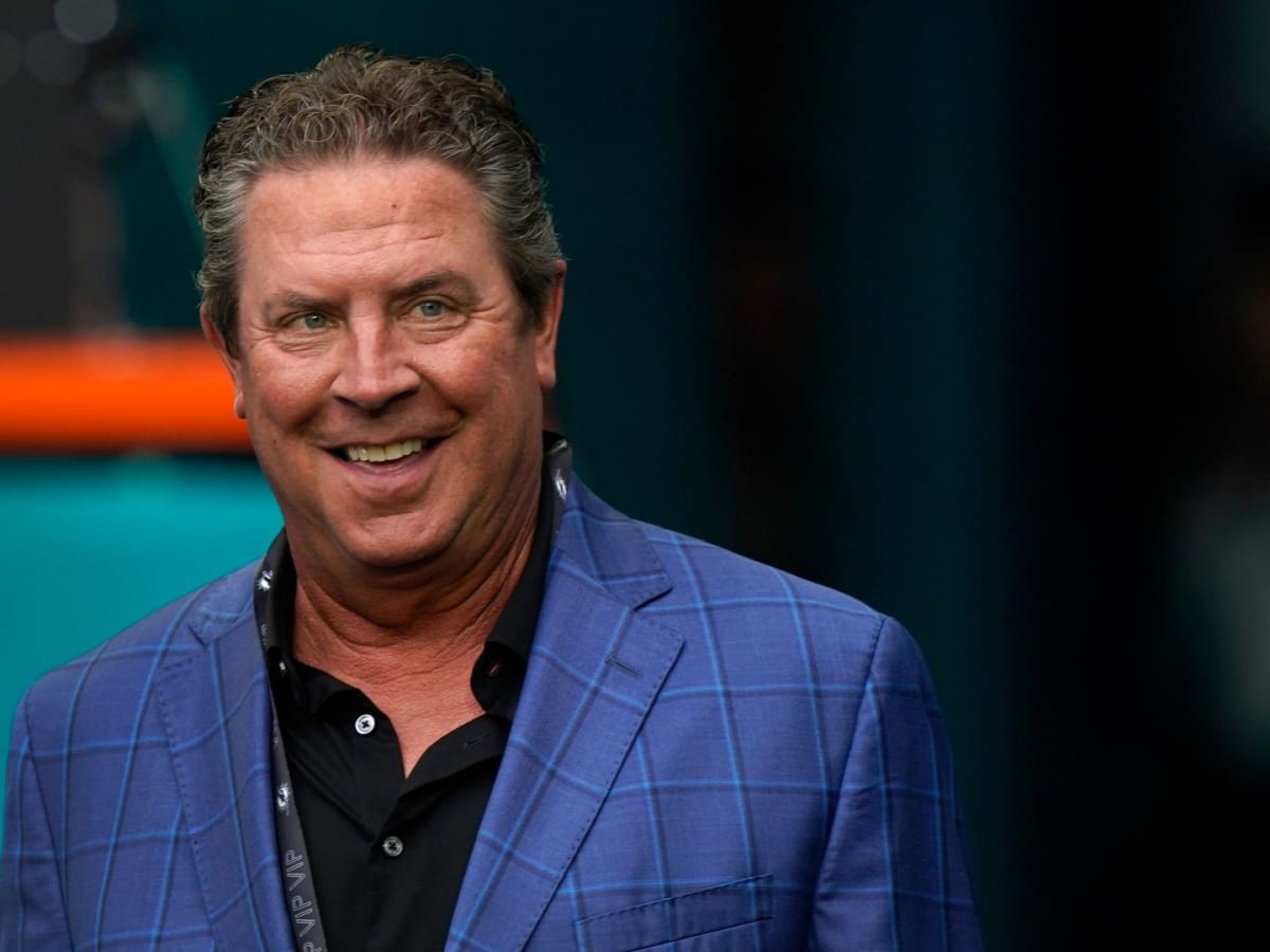 TUFF STUFF MAGAZINE - DAN MARINO - MIAMI DOLPHINS