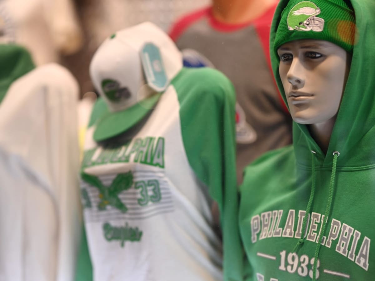 Eagles fans upset at Fanatics due to crooked Kelly Green merchandise 