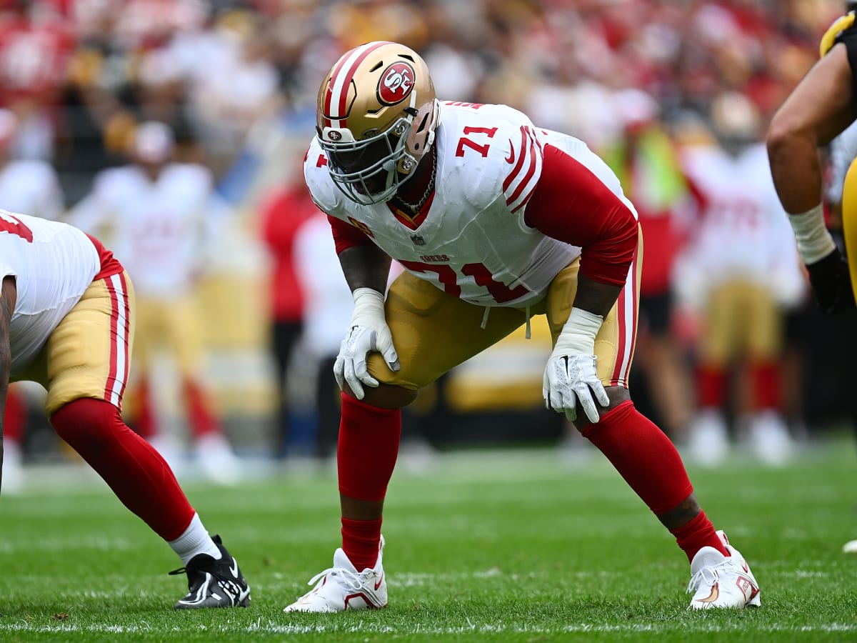 49ers' Trent Williams appears to throw punch on Giants defensive lineman;  avoids ejection