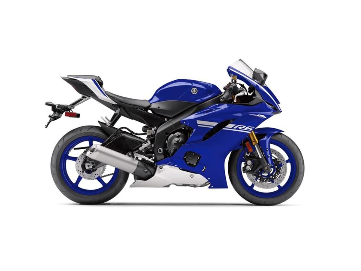 Test Ride: 483 Miles on the New Yamaha YZF-R6 - Men's Journal