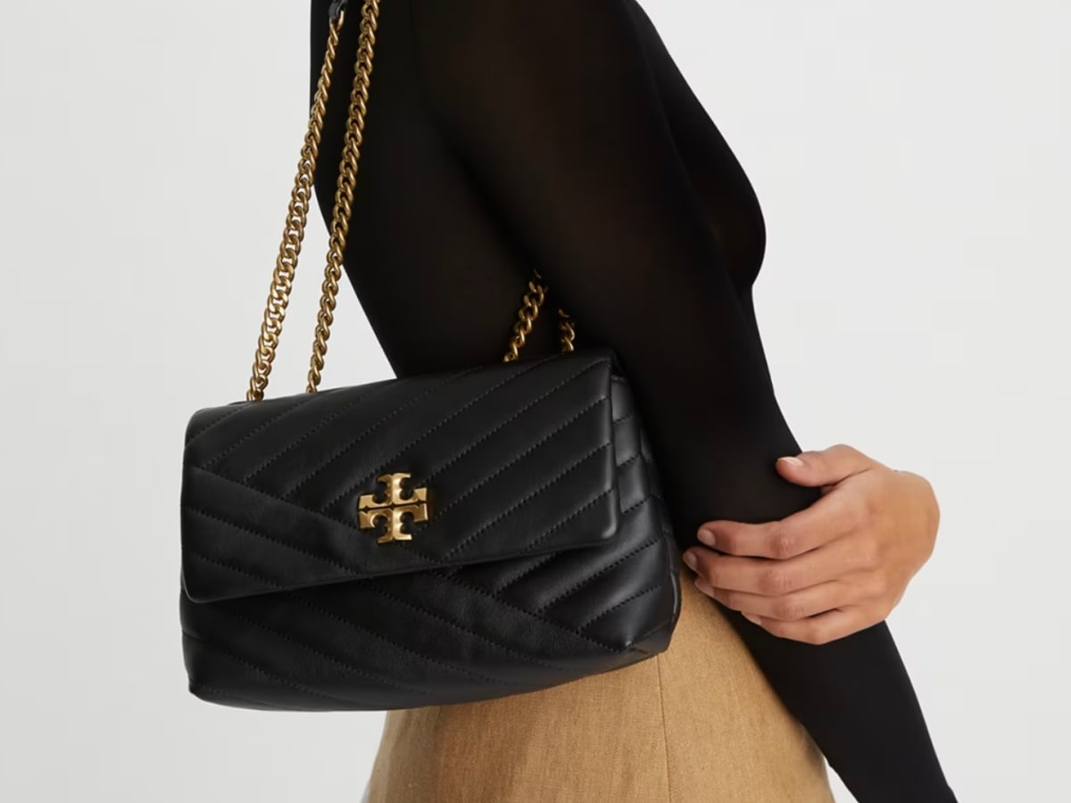 Tory burch black 2025 small bag