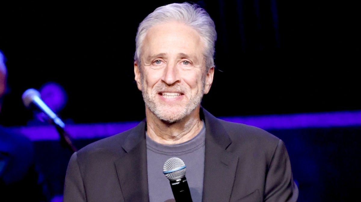 Jon Stewart Perfectly Captures Pain of Losing a Dog in Emotional Monologue