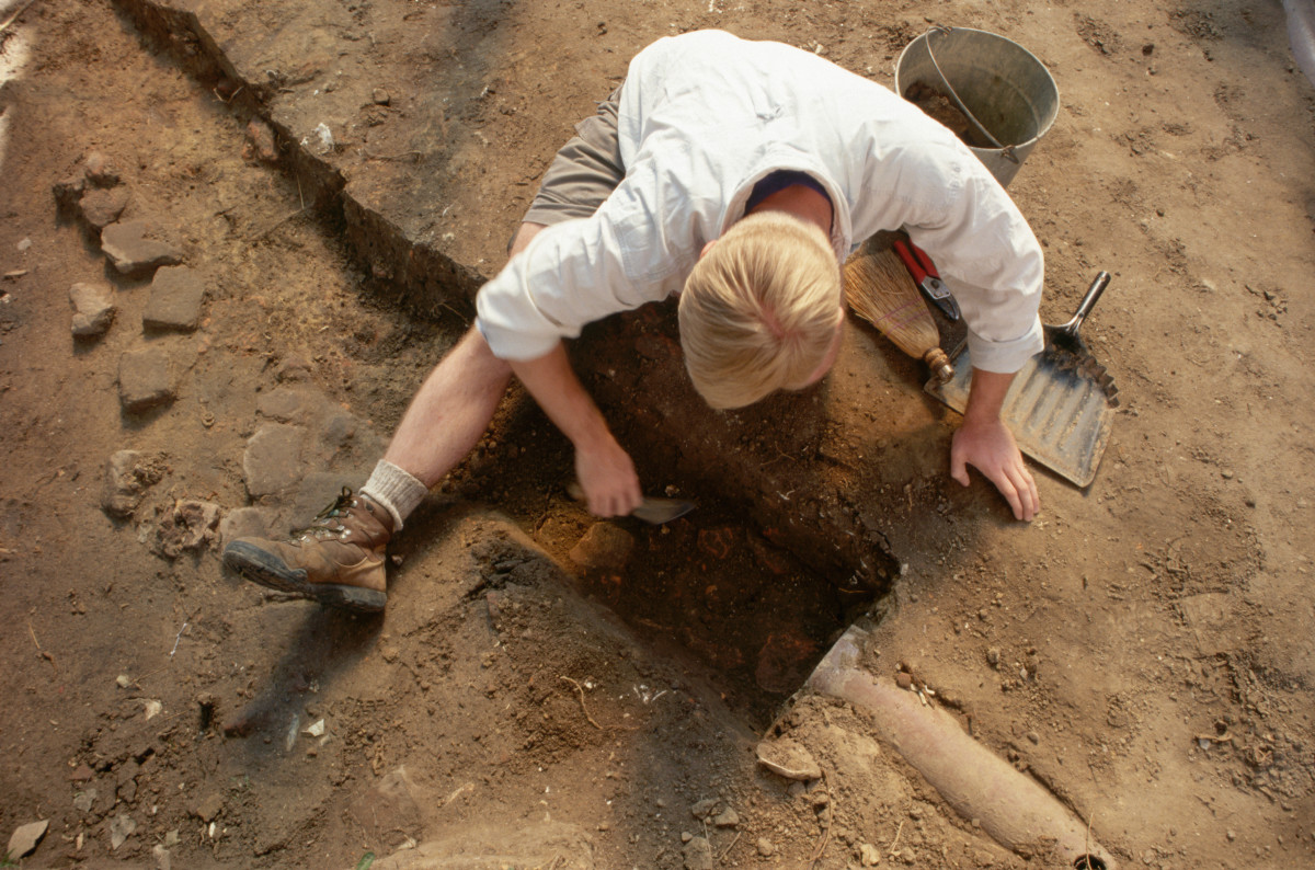 Colonial Home Unearthed While Building Archaeology Lab