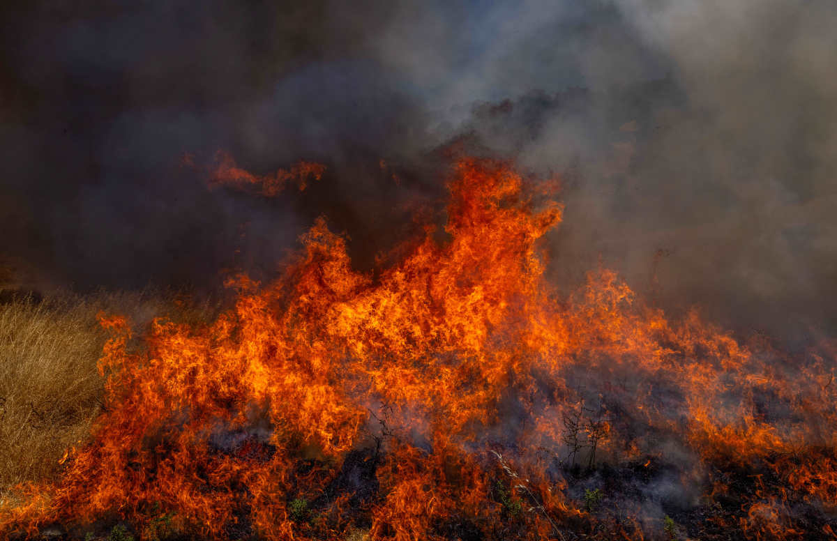 Arizona Residents Evacuated as Massive Wildfires Bear Down on Phoenix
