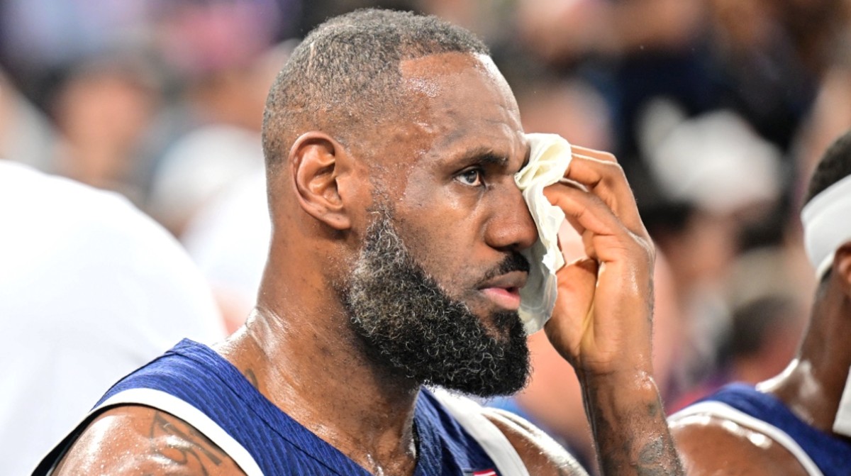 LeBron James Gets Stitches After Nasty Elbow to the Face at Olympics