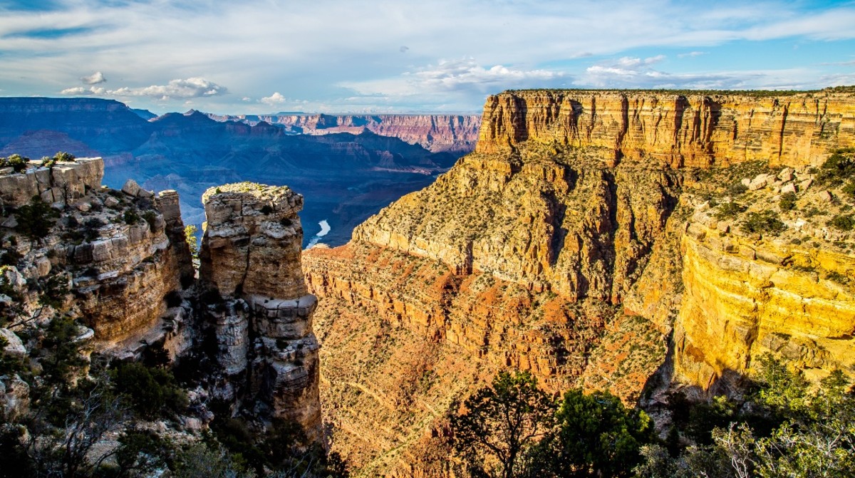 Tourist Dies While Illegally Base Jumping in the Grand Canyon