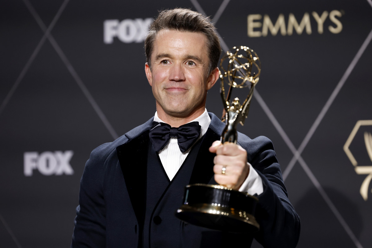 Attending the Emmys Didn't Stop Rob McElhenney From Catching the Eagles Game