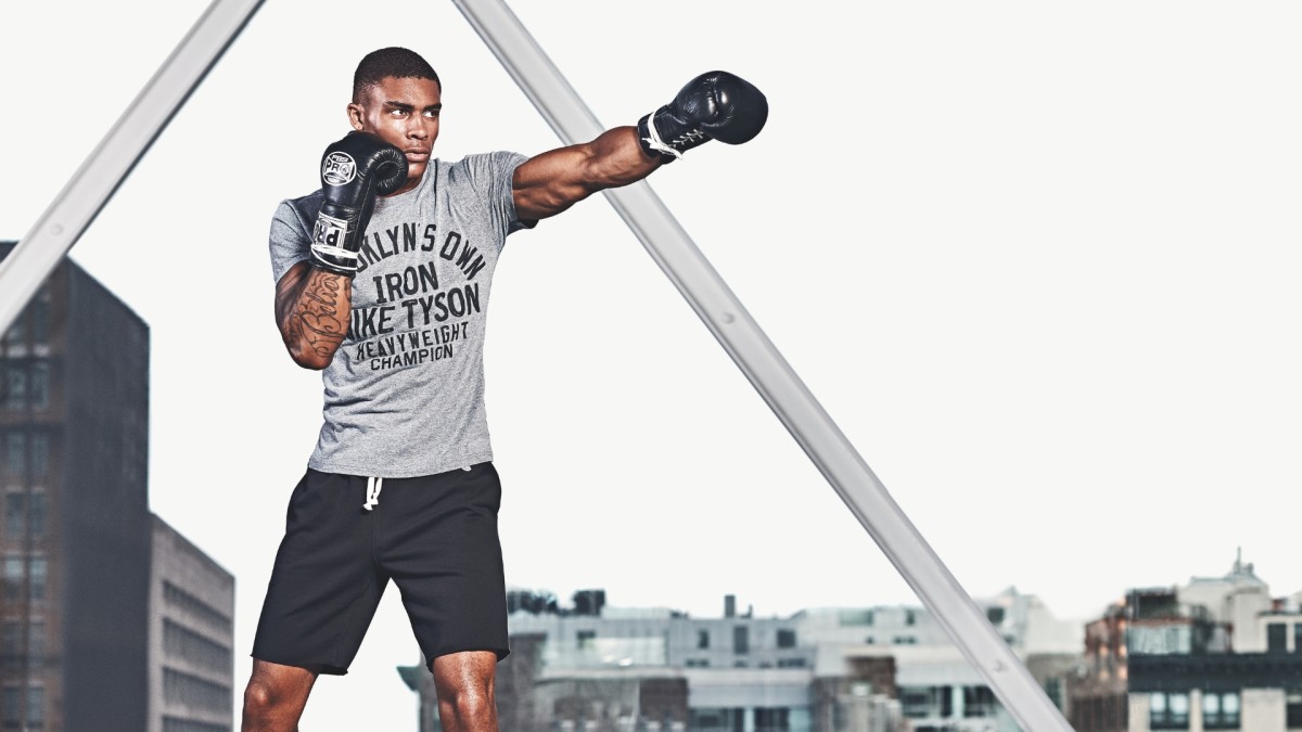 This Shadow Boxing Workout Will Shed Fat and Teach You to Fight like a Pro