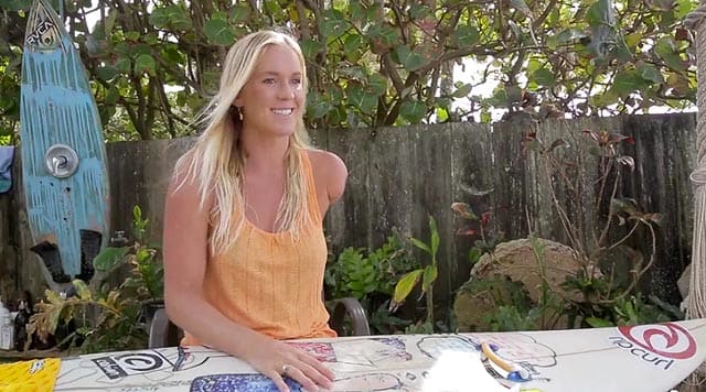 Bethany Hamilton Shares Her Secrets To Surfing With One Arm Mens Journal