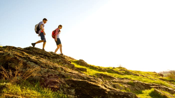 How to Prevent Knee Injuries While Hiking, According to an Expert - Men ...