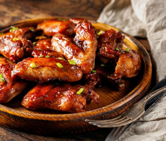 The Best Wings Recipes to Make for the Super Bowl | Men's Journal - Men ...
